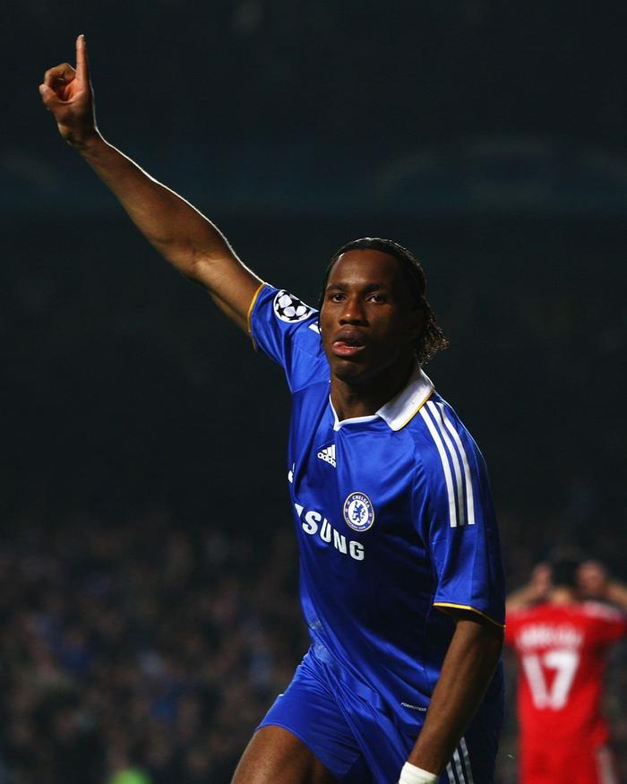 半岛体育官网入口 - 德罗巴在德国队比赛中精彩发挥，大胜引发热议！